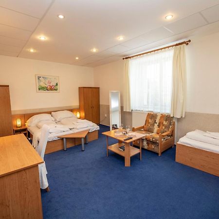 Hotel Allvet Drnovice  Kültér fotó