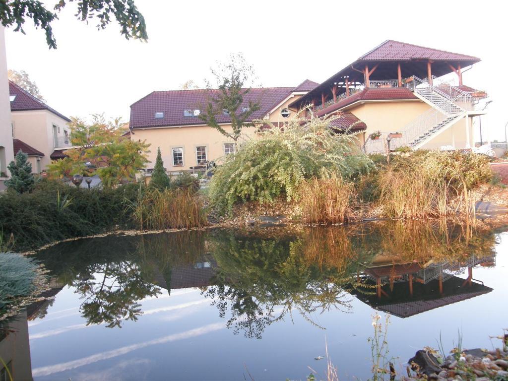 Hotel Allvet Drnovice  Kültér fotó
